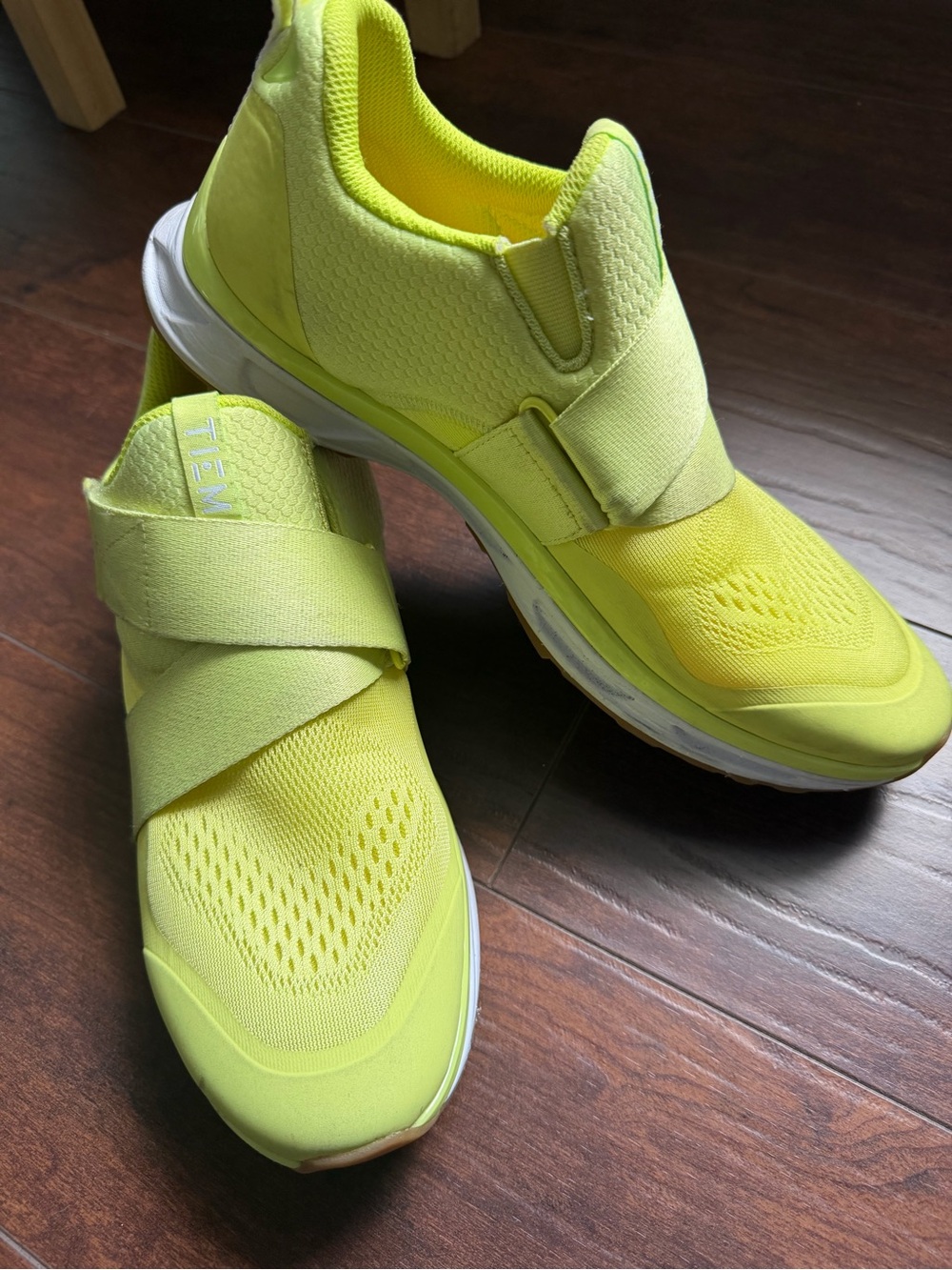 TIEM Slipstream Indoor Cycling Shoes – Neon Lime/Yellow
